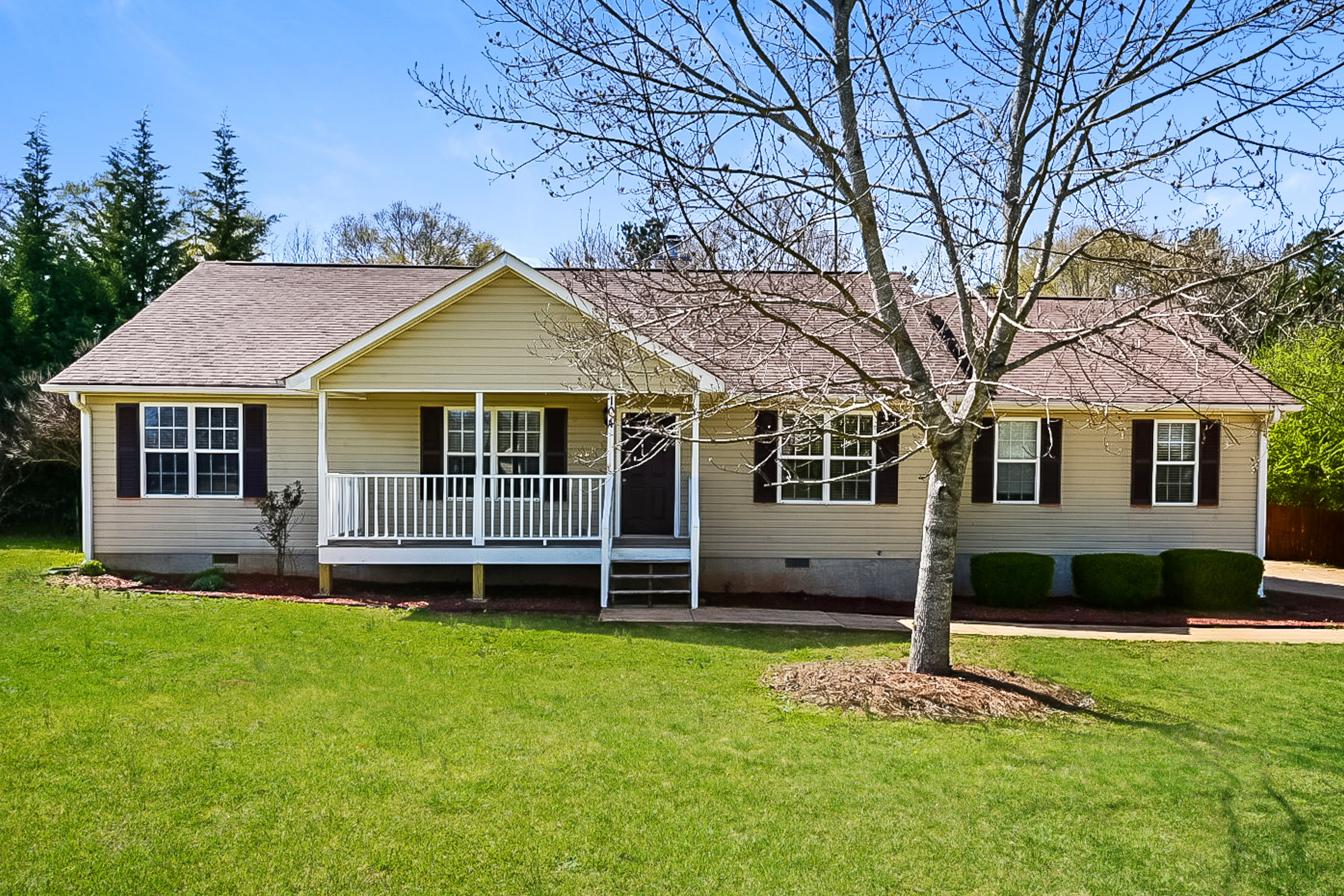 104 CORLEYS LN LOCUST GROVE, GA 30248